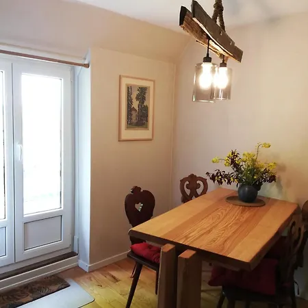 D'hote L'epeautre فندق مبيت وإفطار *